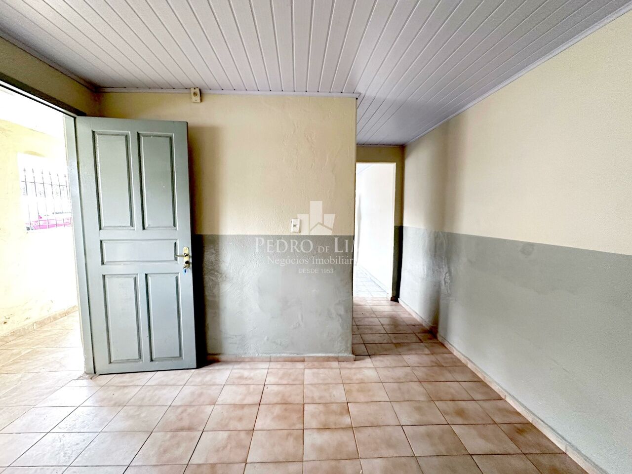 Casa térrea à venda, localizada no bairro Vila Marieta - Zona Leste