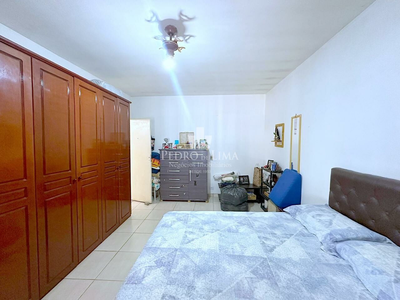 Casa térrea 2 dormitórios e 2 vagas na Ponte Rasa