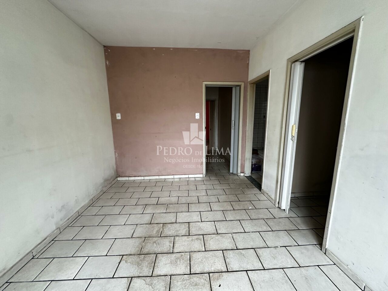 Casa térrea, são 2 casas no mesmo tereno, 10x27.5  localizado no Cangaiba 