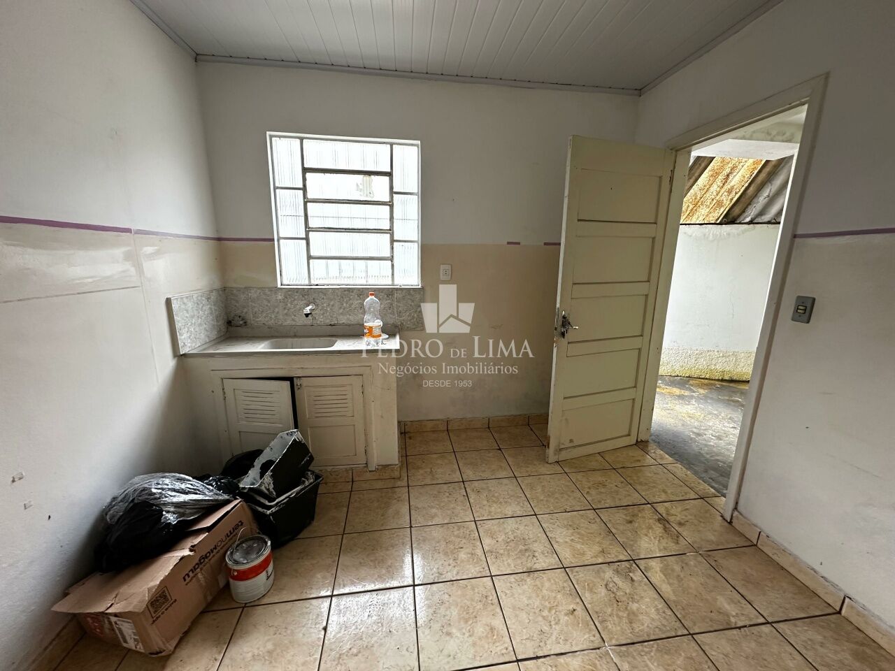 Casa térrea, são 2 casas no mesmo tereno, 10x27.5  localizado no Cangaiba 
