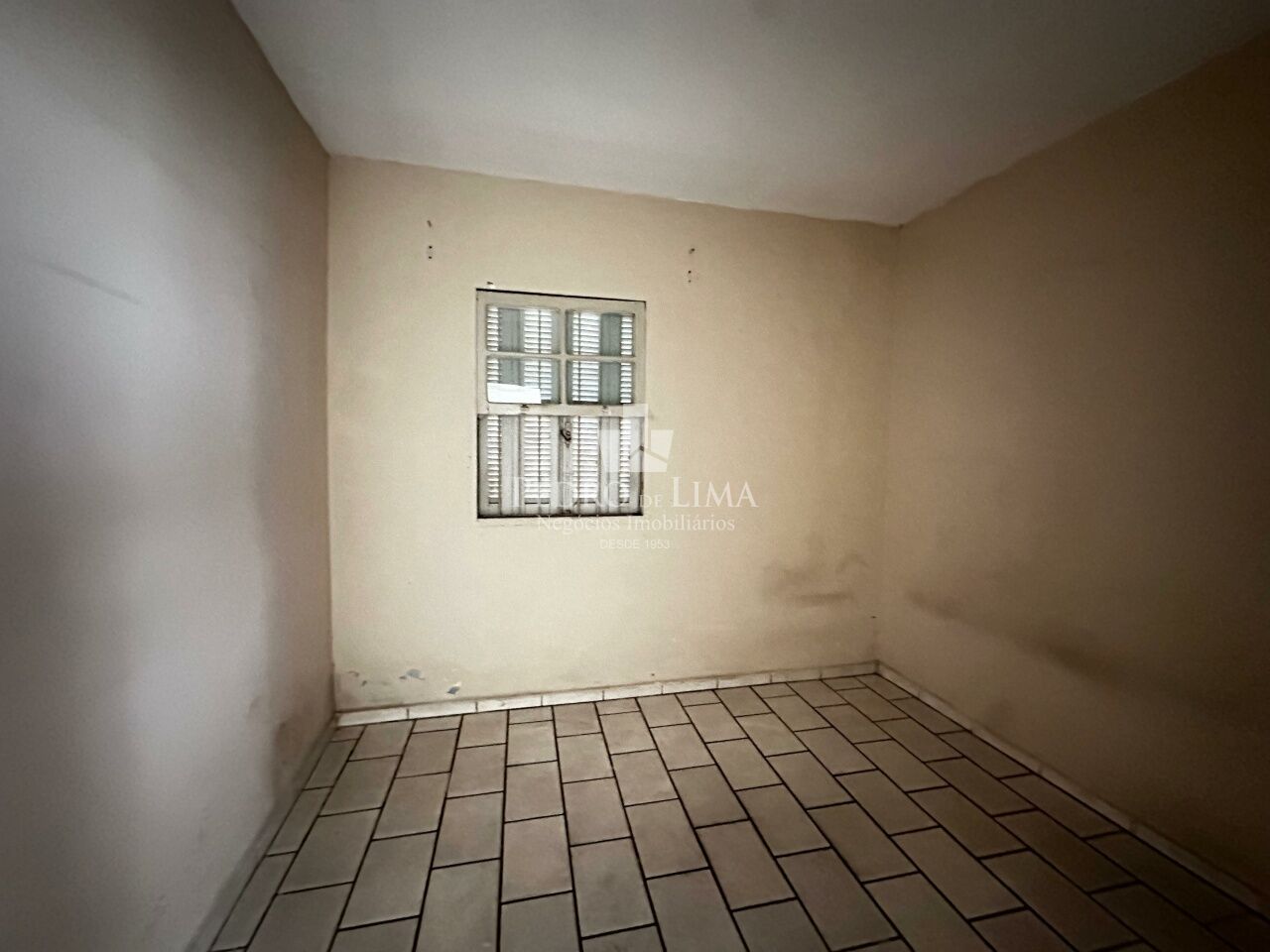 Casa térrea, são 2 casas no mesmo tereno, 10x27.5  localizado no Cangaiba 