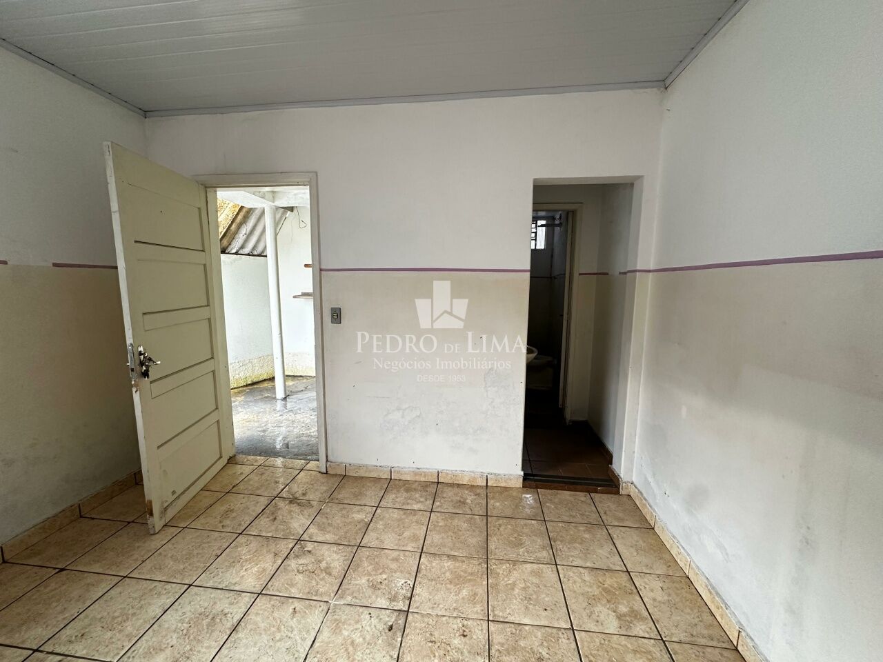 Casa térrea, são 2 casas no mesmo tereno, 10x27.5  localizado no Cangaiba 