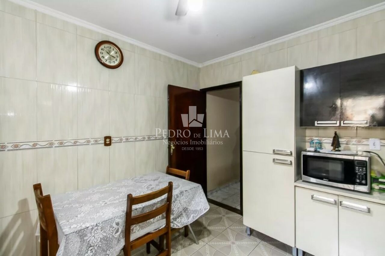 Sobrado frontal 2 quartos, edícula e 1 vaga coberta, bairro Ponte Rasa - Zona Leste
