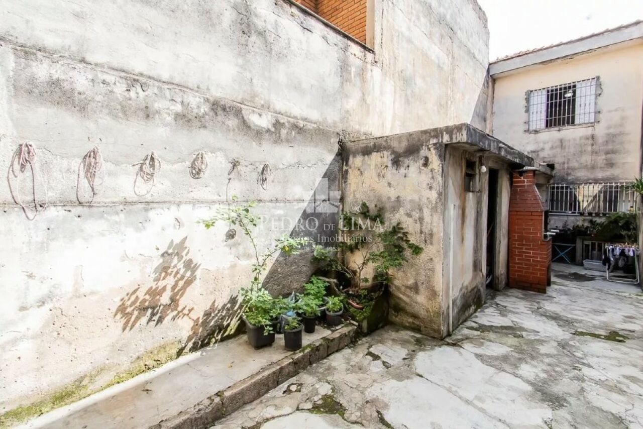 Sobrado frontal 2 quartos, edícula e 1 vaga coberta, bairro Ponte Rasa - Zona Leste