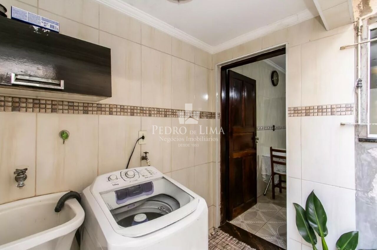 Sobrado frontal 2 quartos, edícula e 1 vaga coberta, bairro Ponte Rasa - Zona Leste