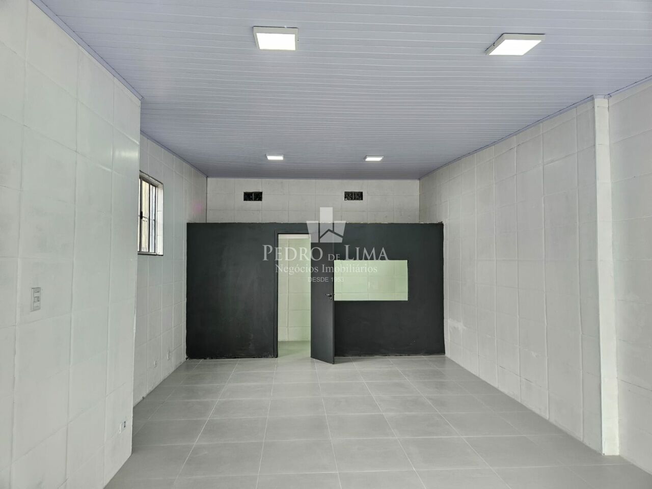 imagem do imovel Salao comercial na Vila Ré com Banheiro ref: PE44466