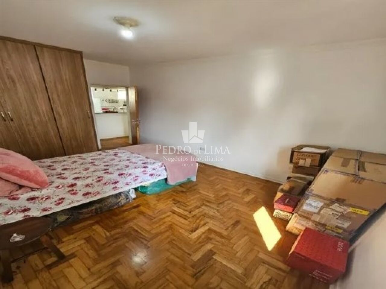 Apartamento à venda, 1 dormitório grande, 500 metros do Metrô República - Santa Cecília
