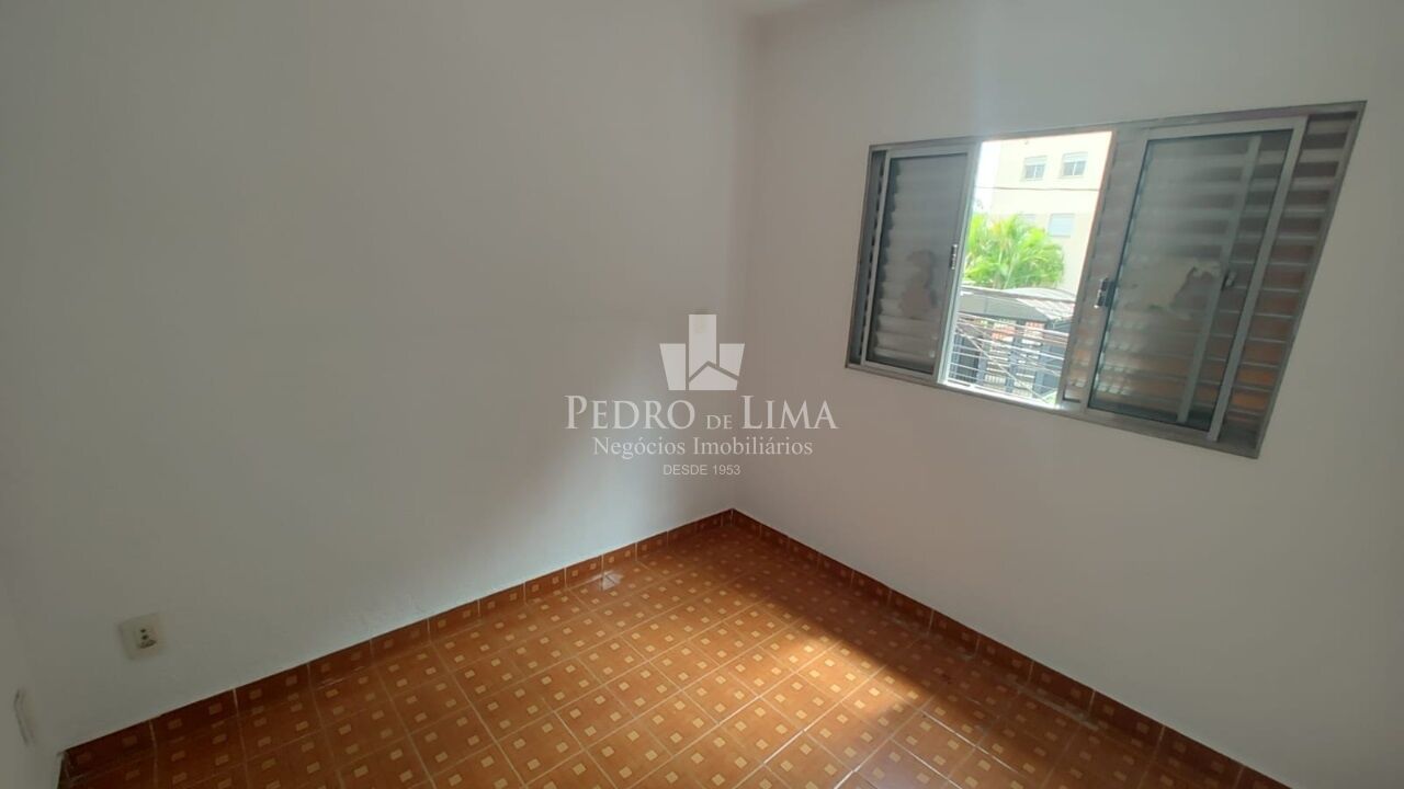imagem do imovel Sobrado no Carrão  com 3 dormitórios, vaga e loja.  ref: PE44475