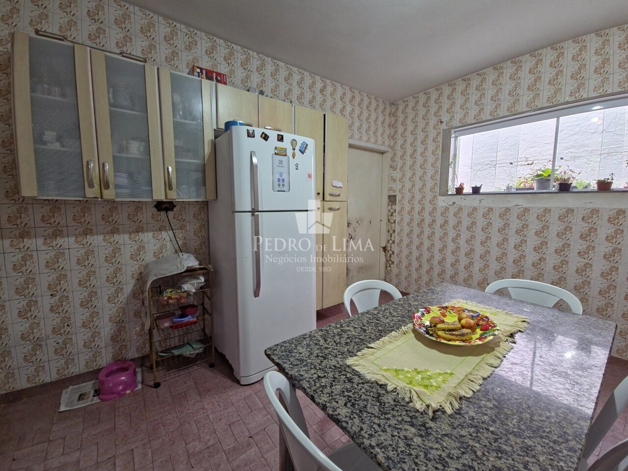 Sobrado com 4 dormitórios, 3 vagas e 160 m² na Penha.