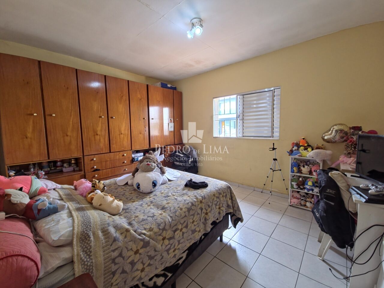 Sobrado com 4 dormitórios, 3 vagas e 160 m² na Penha.