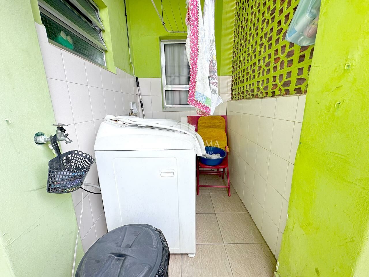Casa assobradada com edícula, 3 dormitórios, 4 vagas e 5 banheiros no Cangaíba