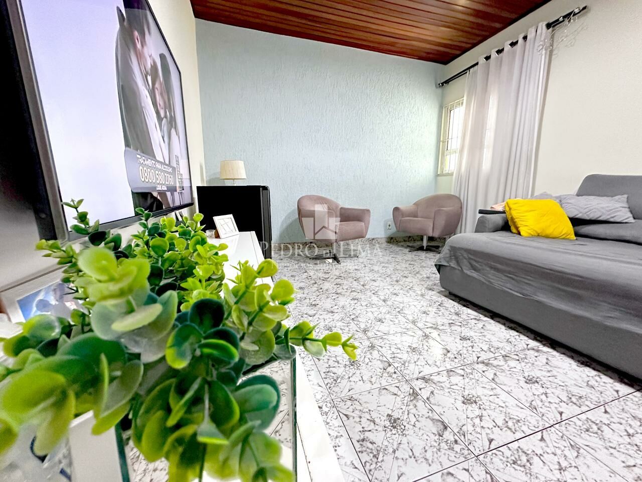 imagem do imovel Casa assobradada com edícula, 3 dormitórios, 4 vagas e 5 banheiros no Cangaíba ref: PE44518