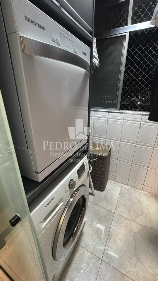 Apartamento três dormitórios e uma vaga na Cidade Lider