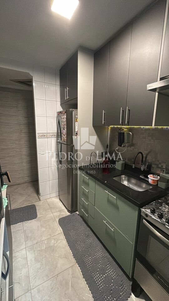 Apartamento três dormitórios e uma vaga na Cidade Lider