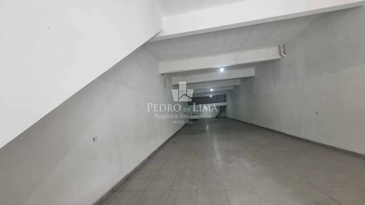 Salão comercial com 2 banheiros  na Avenida Nordestina - Vila Curuça