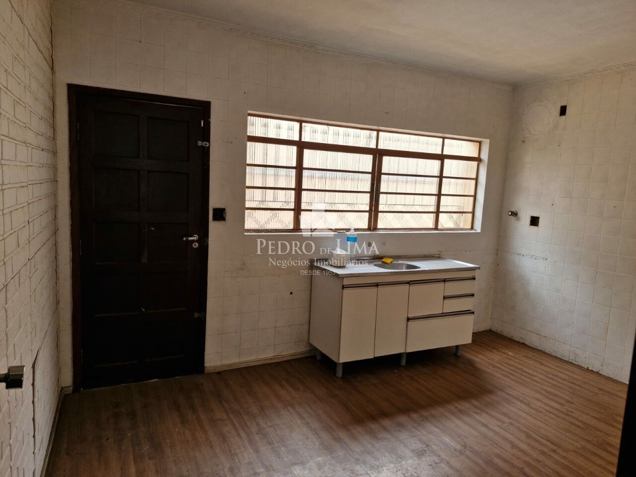 imagem do imovel Sobrado frontal 3 dormitórios, corredor lateral, quintal e 2 vagas na Cidade Lider ref: PE44545