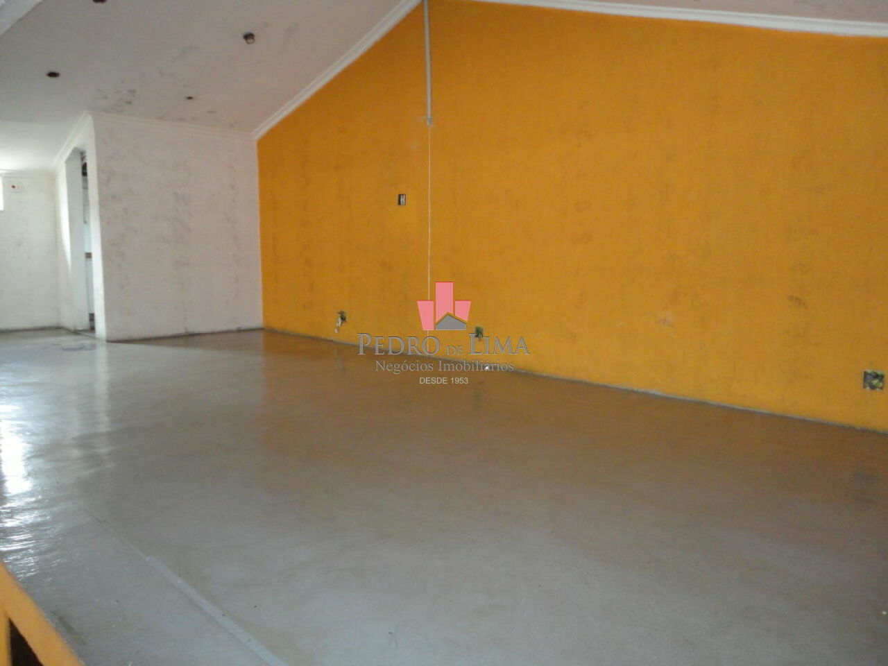 Salão Comercial, de 400 m² na Ponte Rasa, Av. São Miguel.