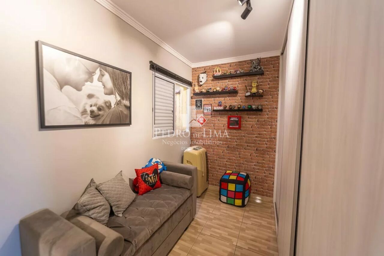 Sobrado em condomínio fechado 2 suítes, 2 vagas e 60 m² no Cangaíba.