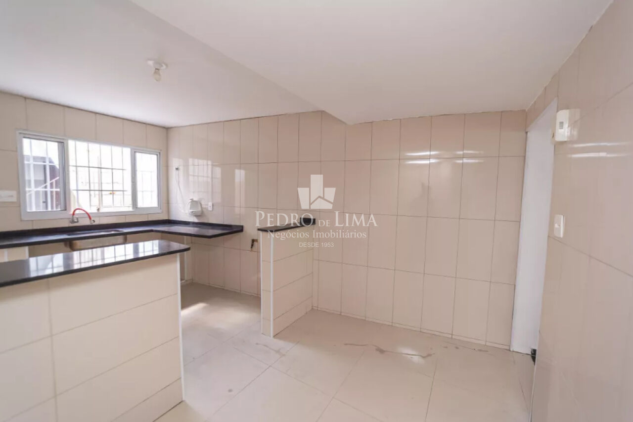 Sobrado frontal  2 dormitórios, 1 vaga e terraço, Vila Marieta - Penha