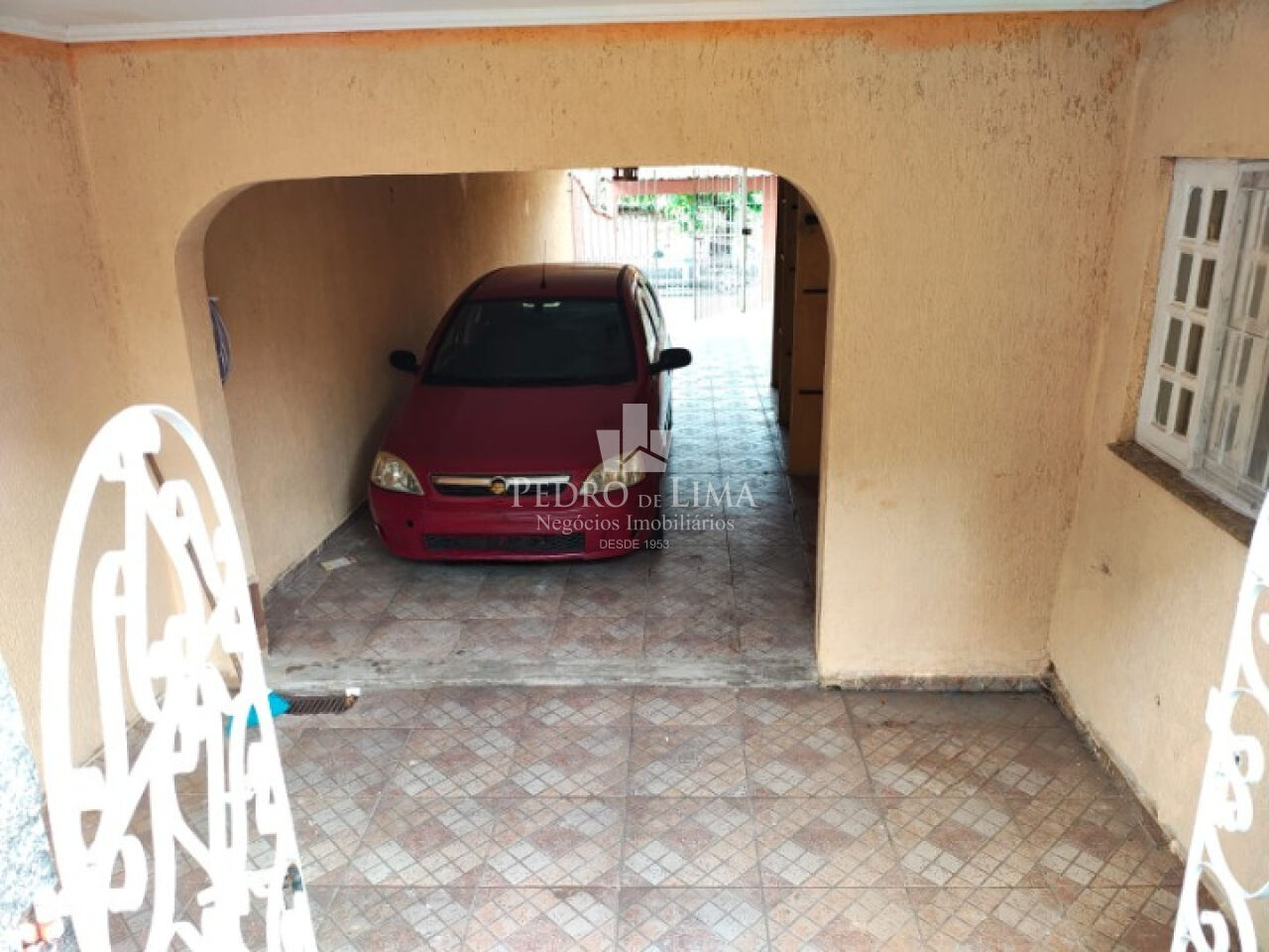 Sobrado frontal  na região Ponte Rasa
