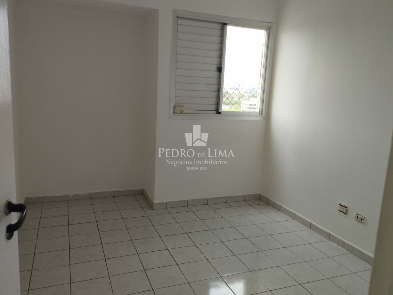Apartamento com 2 dormitórios proximo ao metrô Penha