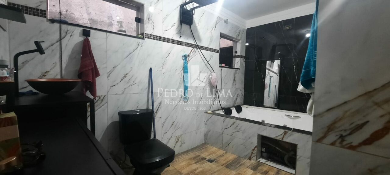 Sobrado Frontal 3 Quartos sendo 3 Suites e 3 vagas no Cangaiba