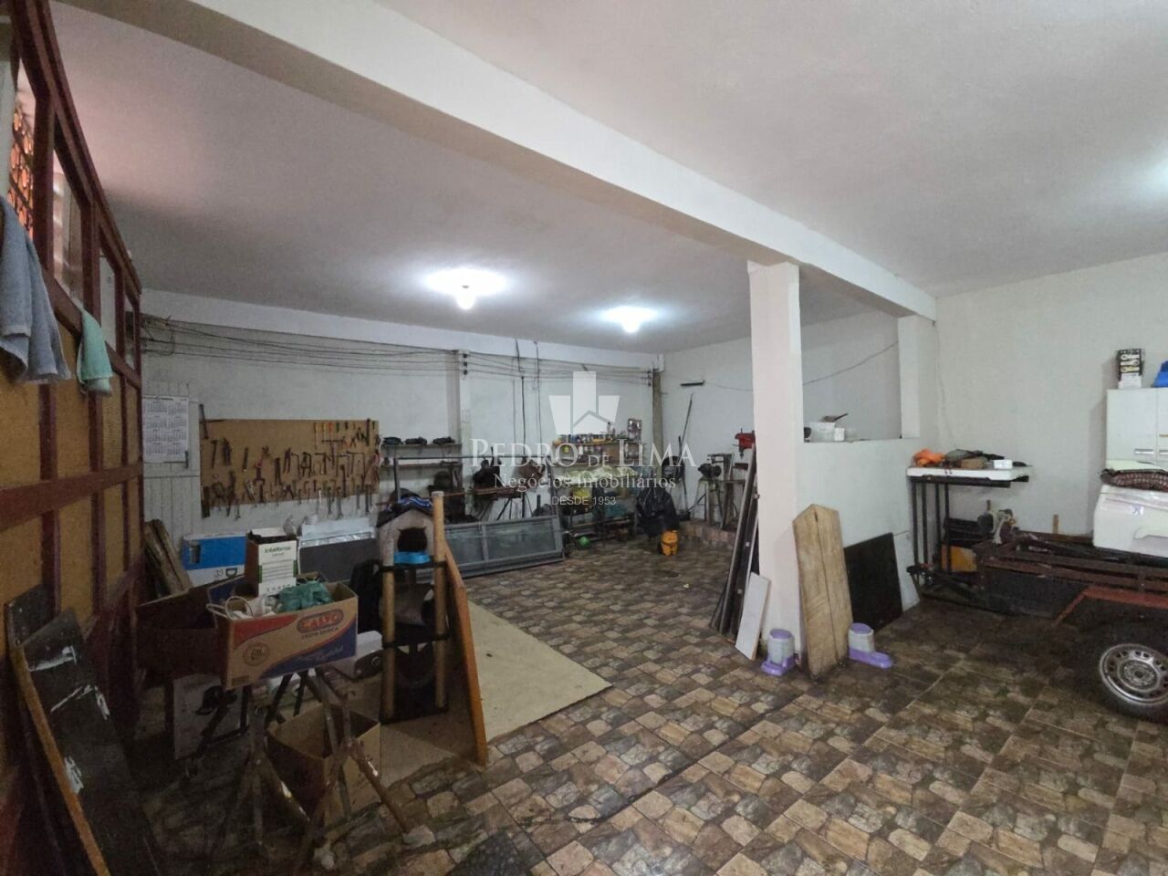 Casa térrea com 2 dormitórios, 2 vagas e terreno 9 x 25, na Ponte Rasa.