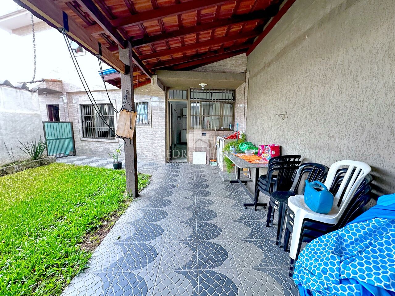 Sobrado frontal 3 quartos (1 suíte), 2 vagas e quintal com gramado, Ermelino Matarazzo