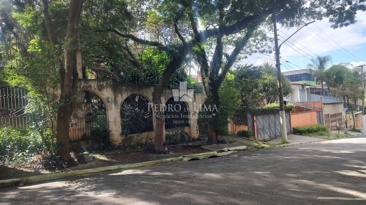 Terreno 20 x 30 na Região da Penha não aceita incorporação