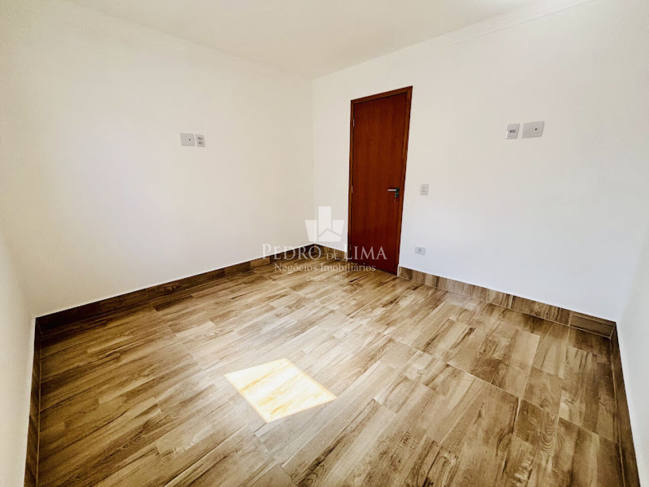 Sobrado 3 quartos e 2 vagas na Penha