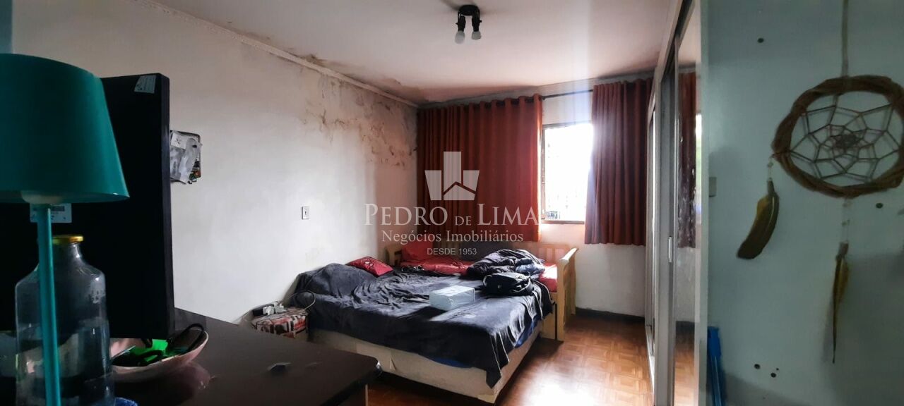 Sobrado frontal, 3 Quartos, 2 Vagas e edicula na Penha