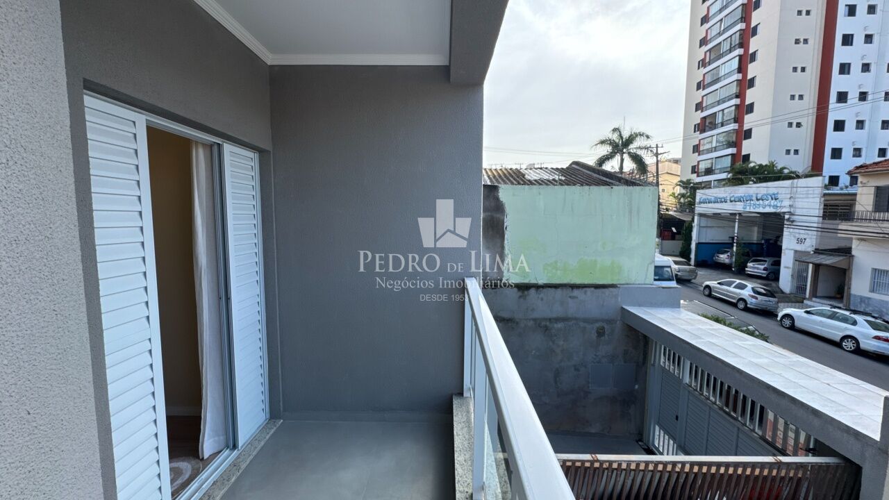 Sobrado frontal na Penha de França