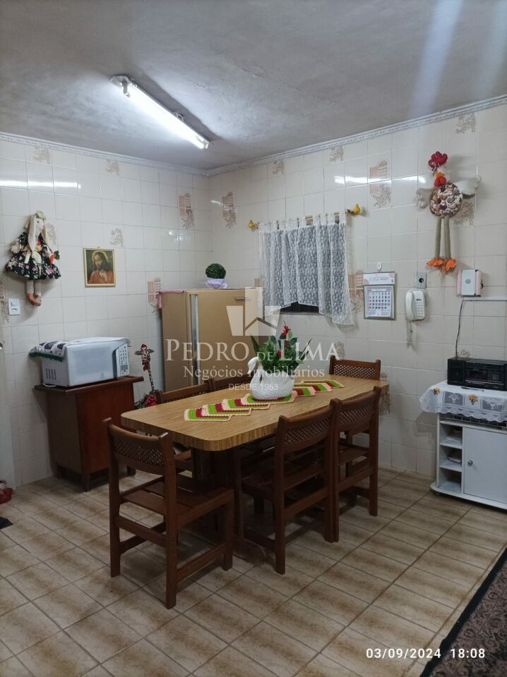 imagem do imovel Casa térrea dois dormitórios e três vagas na Vila Jacui ref: PE44638