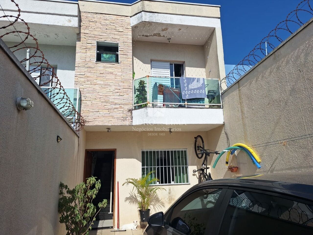 Sobrado frontal na Cidade Lider