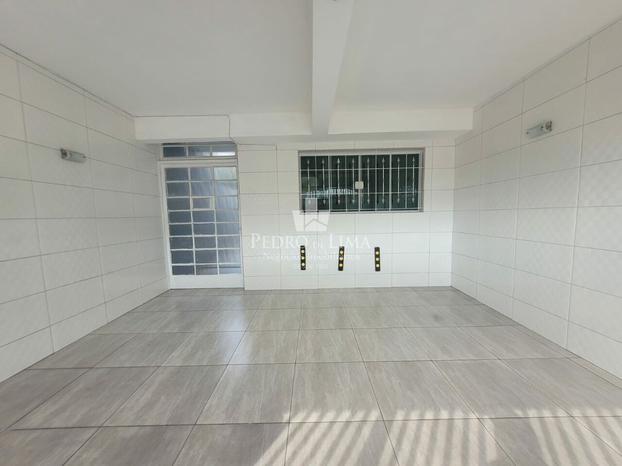 Sobrado com 4 Dormitorios e 2 Vagas no Cangaíba