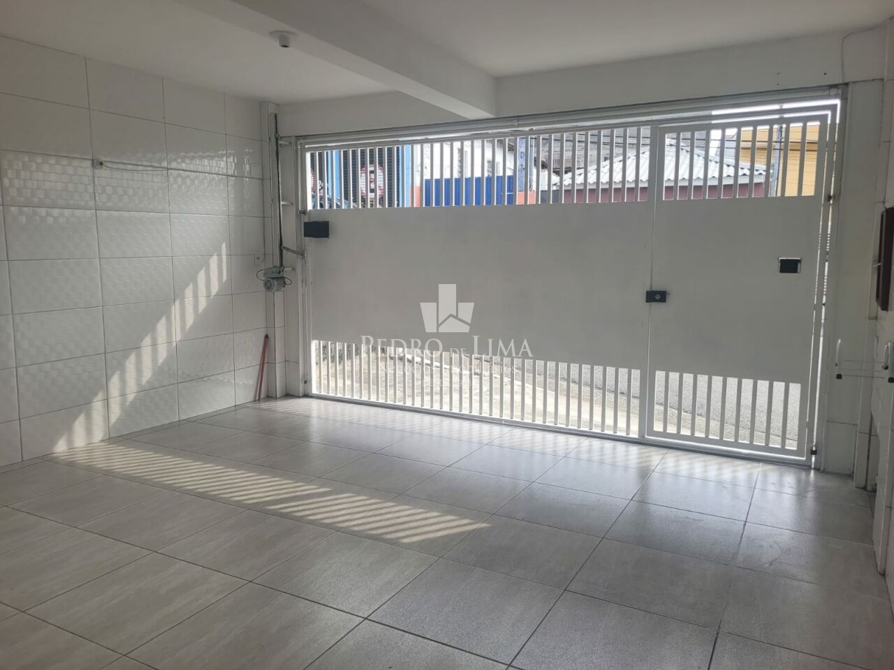 Sobrado com 4 Dormitorios e 2 Vagas no Cangaíba