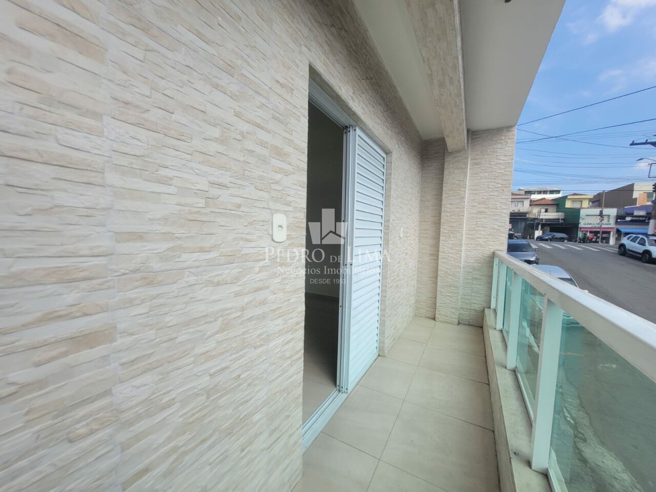 Sobrado com 4 Dormitorios e 2 Vagas no Cangaíba