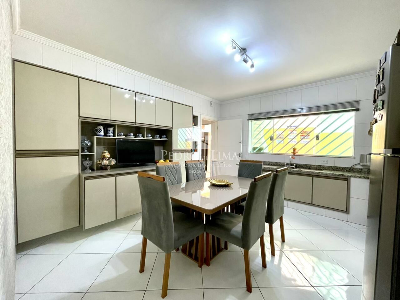 Casa térrea com edícula, ideal para moradia e comércio, 248 m² na Penha