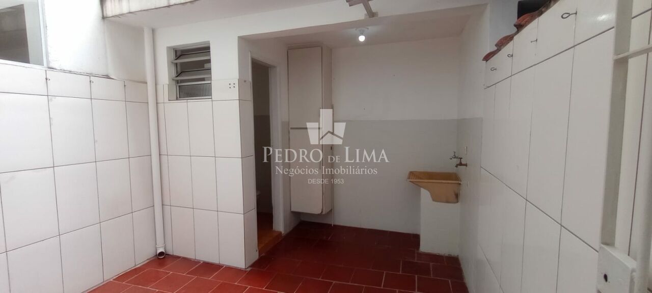 Sobrado frontal na Penha.