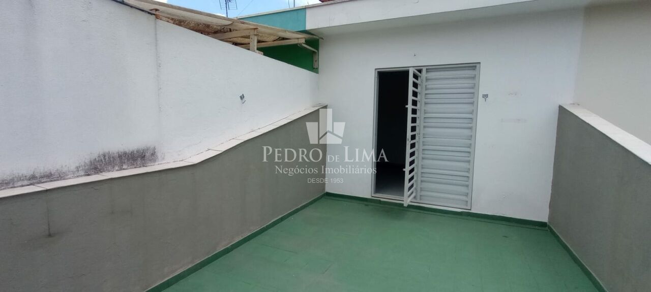 Sobrado frontal na Penha.