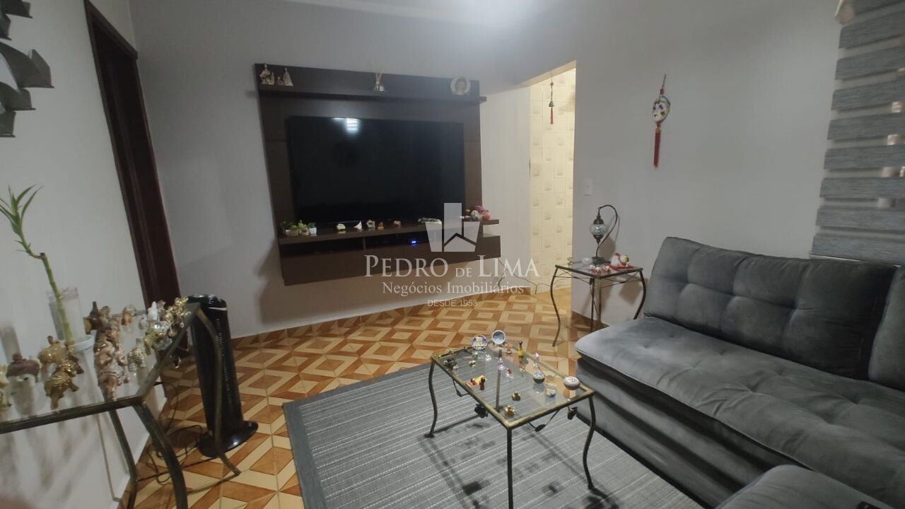 imagem do imovel Duas casas no terreno 140 m², Vila Carrão, próximo à nova estação de Metrô. ref: PE44670