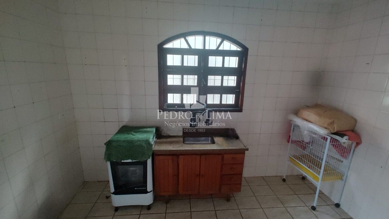 Duas casas no terreno 140 m², Vila Carrão, próximo à nova estação de Metrô.