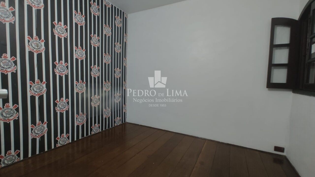 Duas casas no terreno 140 m², Vila Carrão, próximo à nova estação de Metrô.