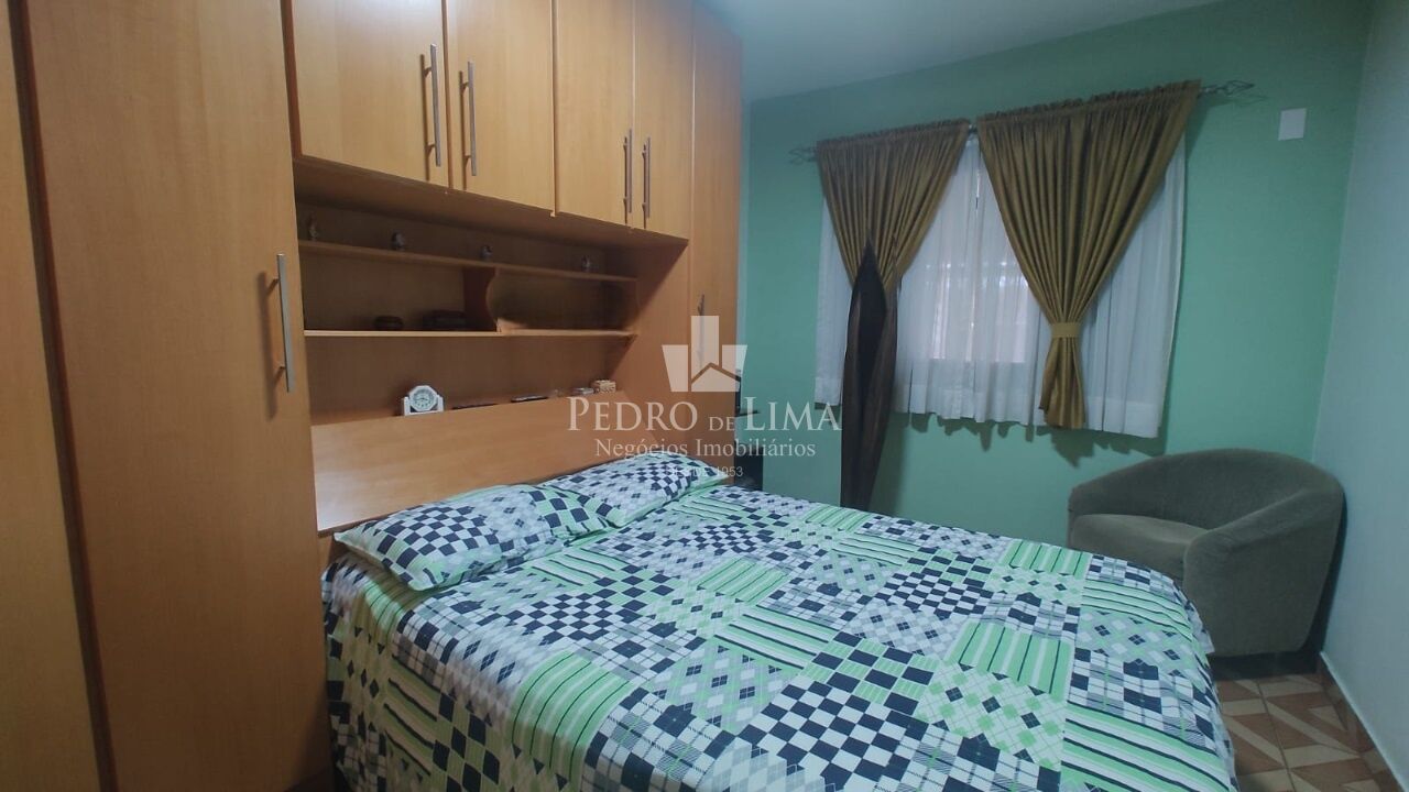 Duas casas no terreno 140 m², Vila Carrão, próximo à nova estação de Metrô.