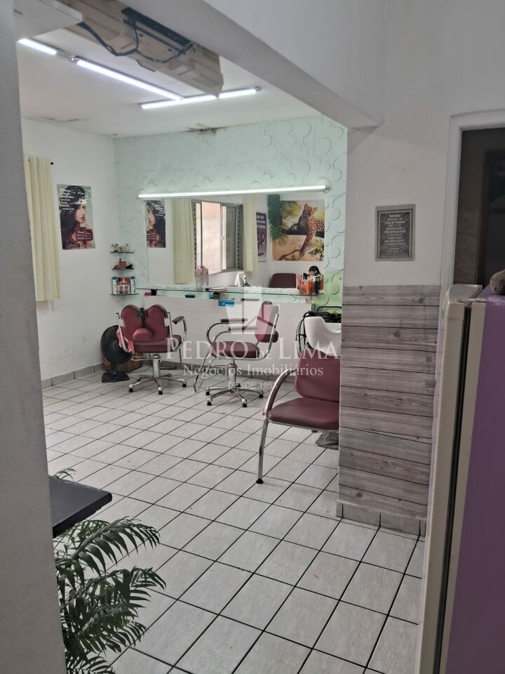 Predio comercial na região de Itaquera
