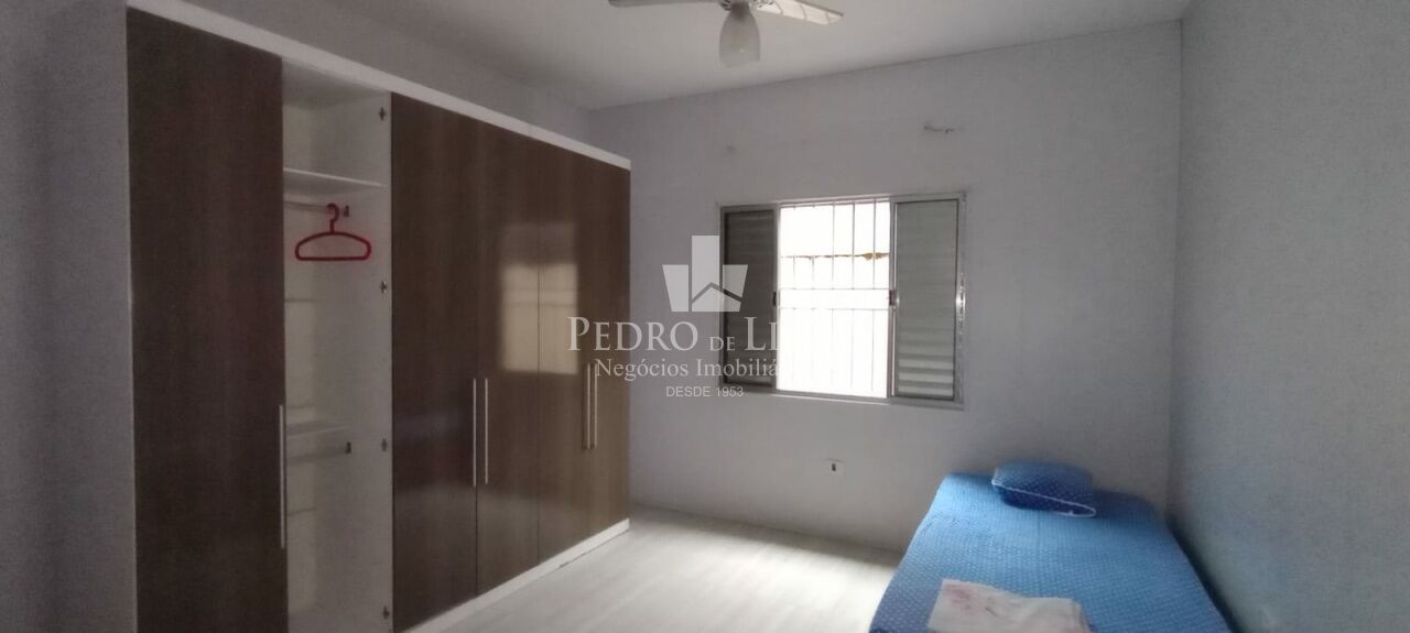 Casa assobradada na Penha.