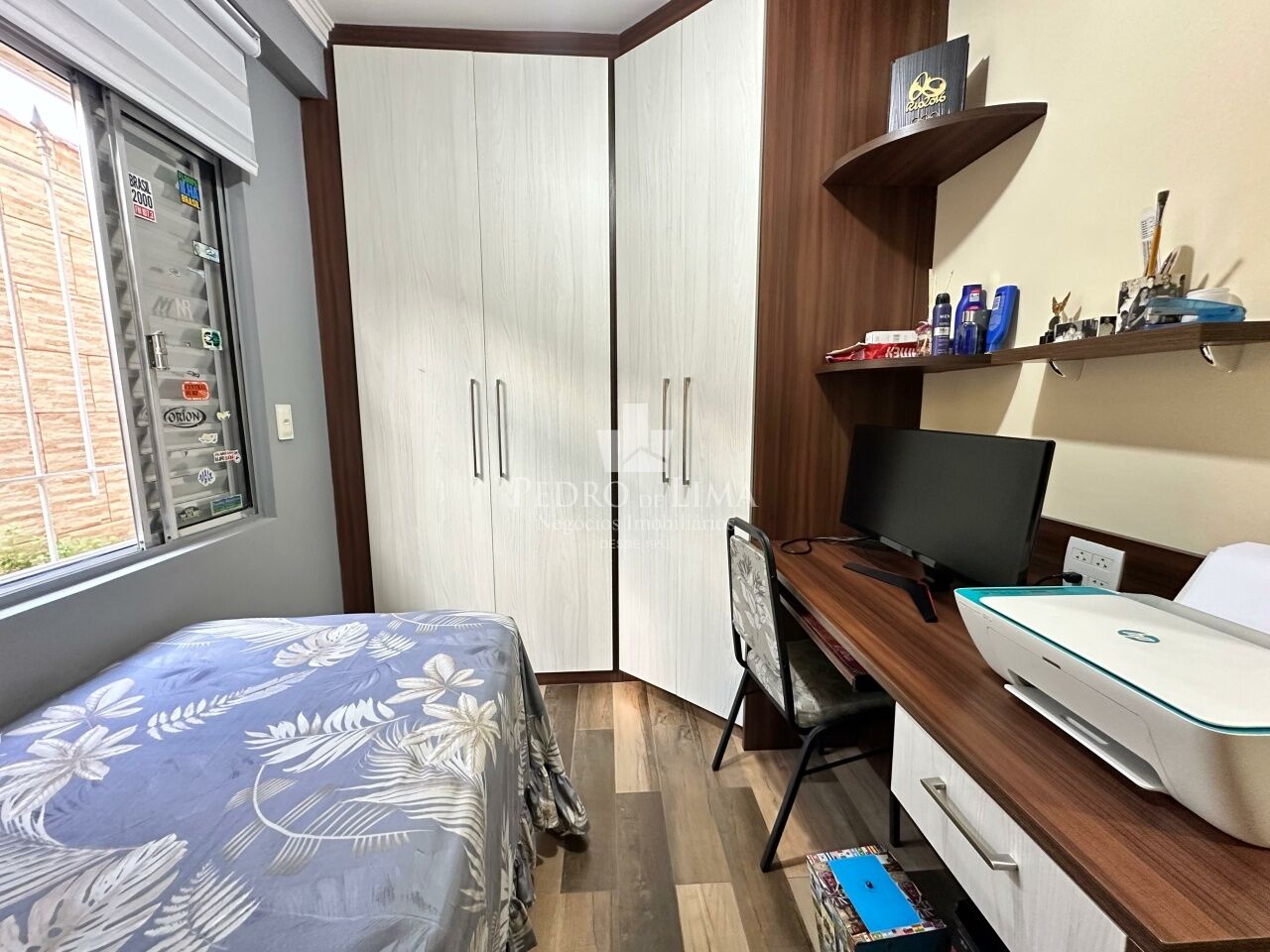 Casa Térrea Ampla com Terraço Gourmet, 4 Dormitórios | Terreno 5x30 | 2 Vagas - Ponte Rasa