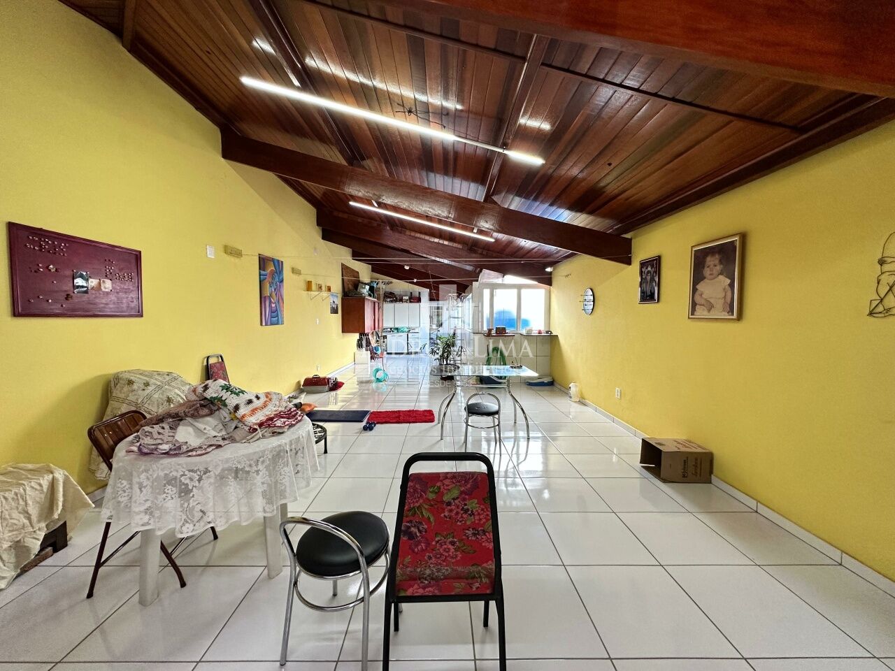 Casa Térrea Ampla com Terraço Gourmet, 4 Dormitórios | Terreno 5x30 | 2 Vagas - Ponte Rasa