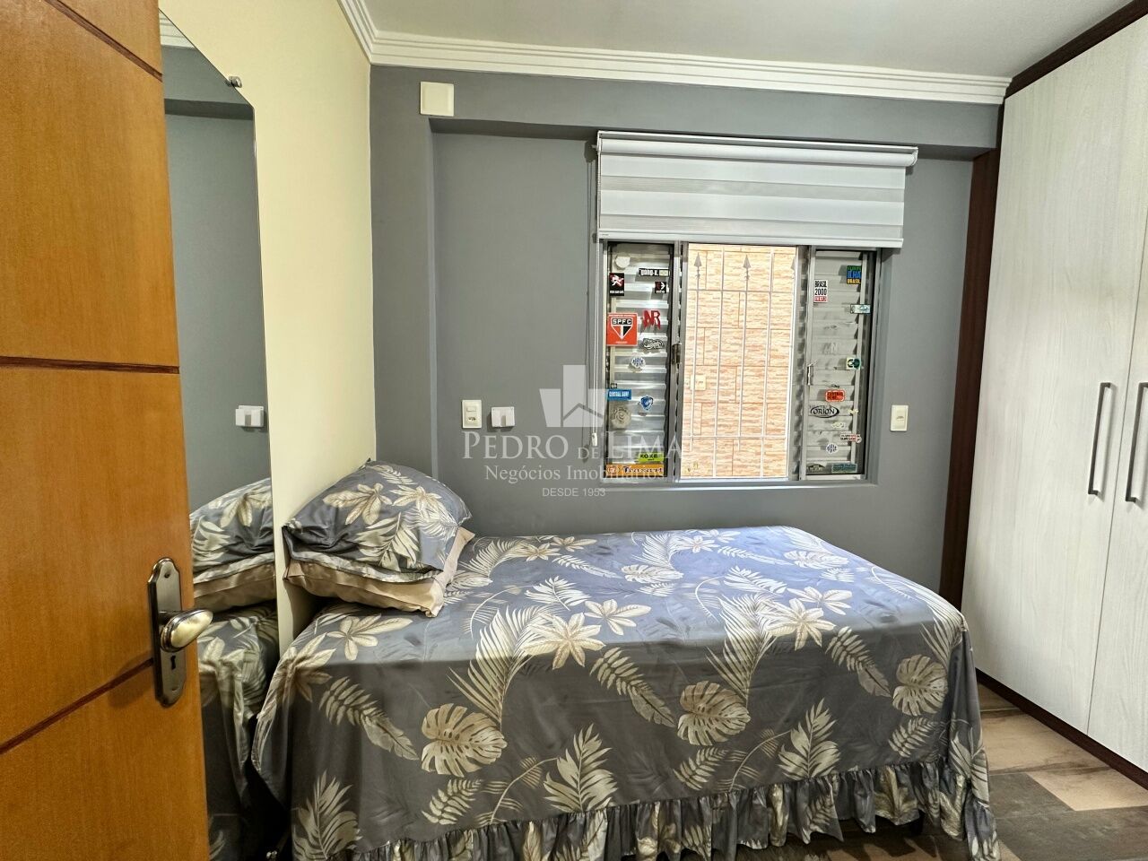 Casa Térrea Ampla com Terraço Gourmet, 4 Dormitórios | Terreno 5x30 | 2 Vagas - Ponte Rasa