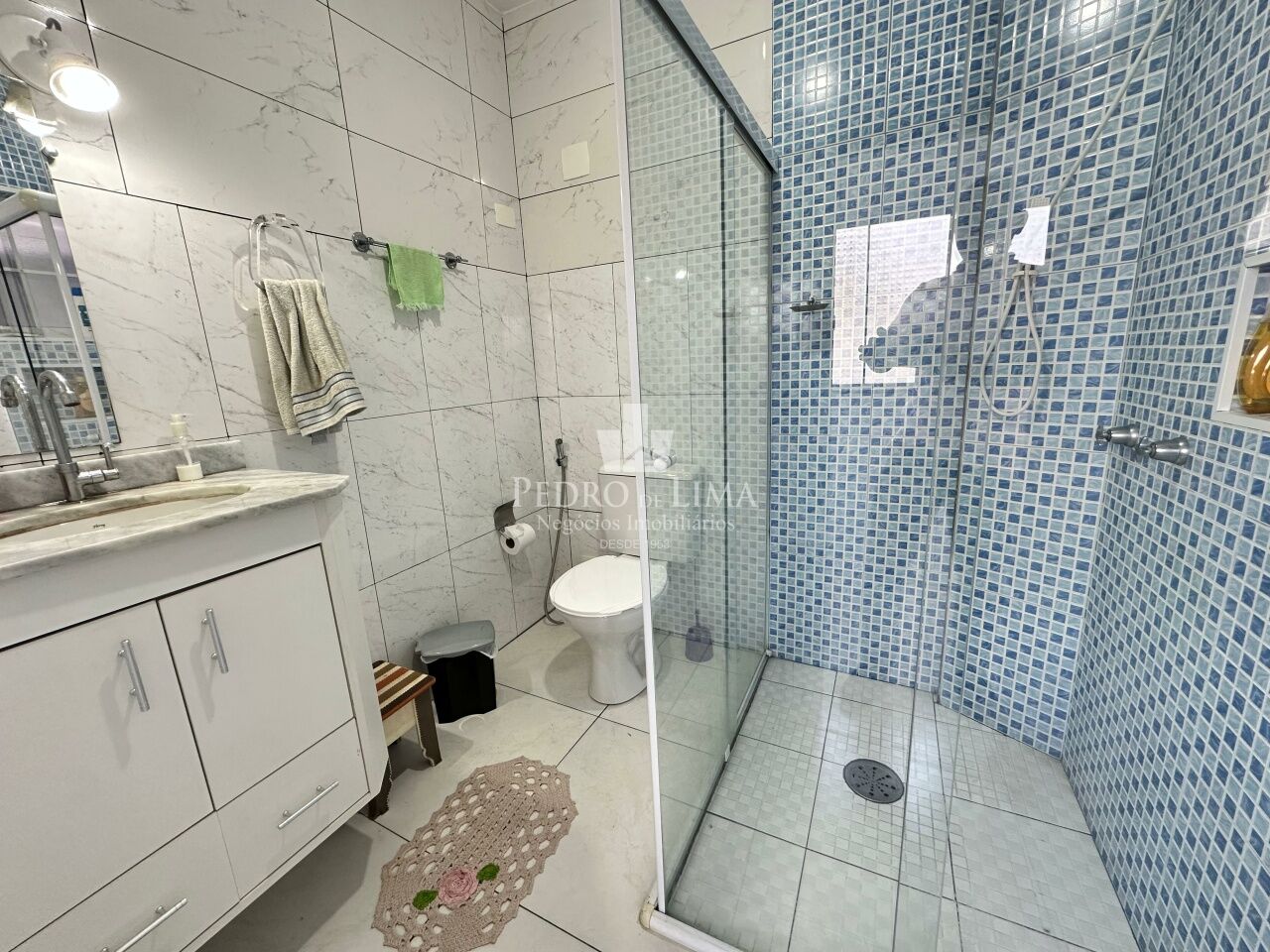 Casa Térrea Ampla com Terraço Gourmet, 4 Dormitórios | Terreno 5x30 | 2 Vagas - Ponte Rasa